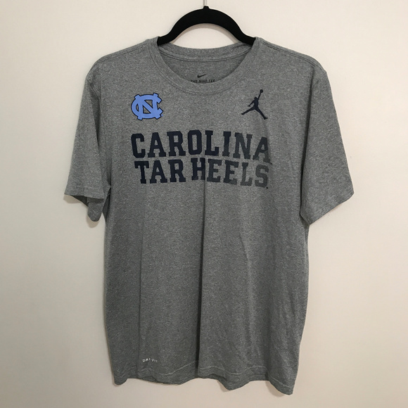 Nike Other - NIKE north carolina tar heels basketball tee O12